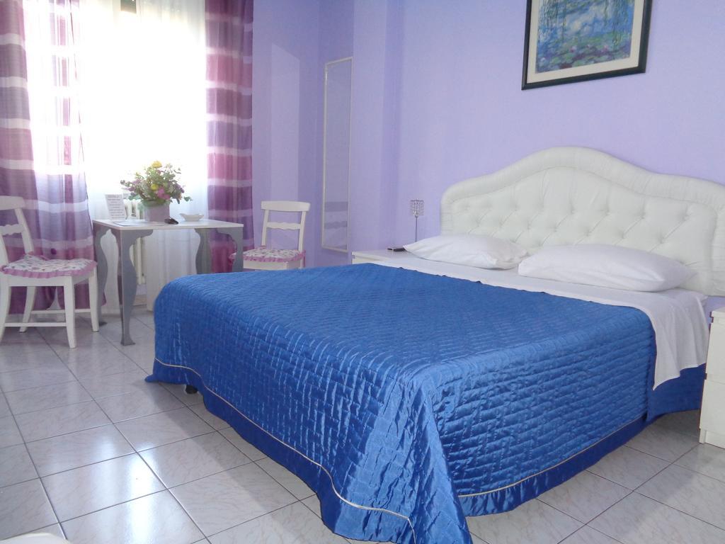 Interno 9 Hotel Rome Bagian luar foto