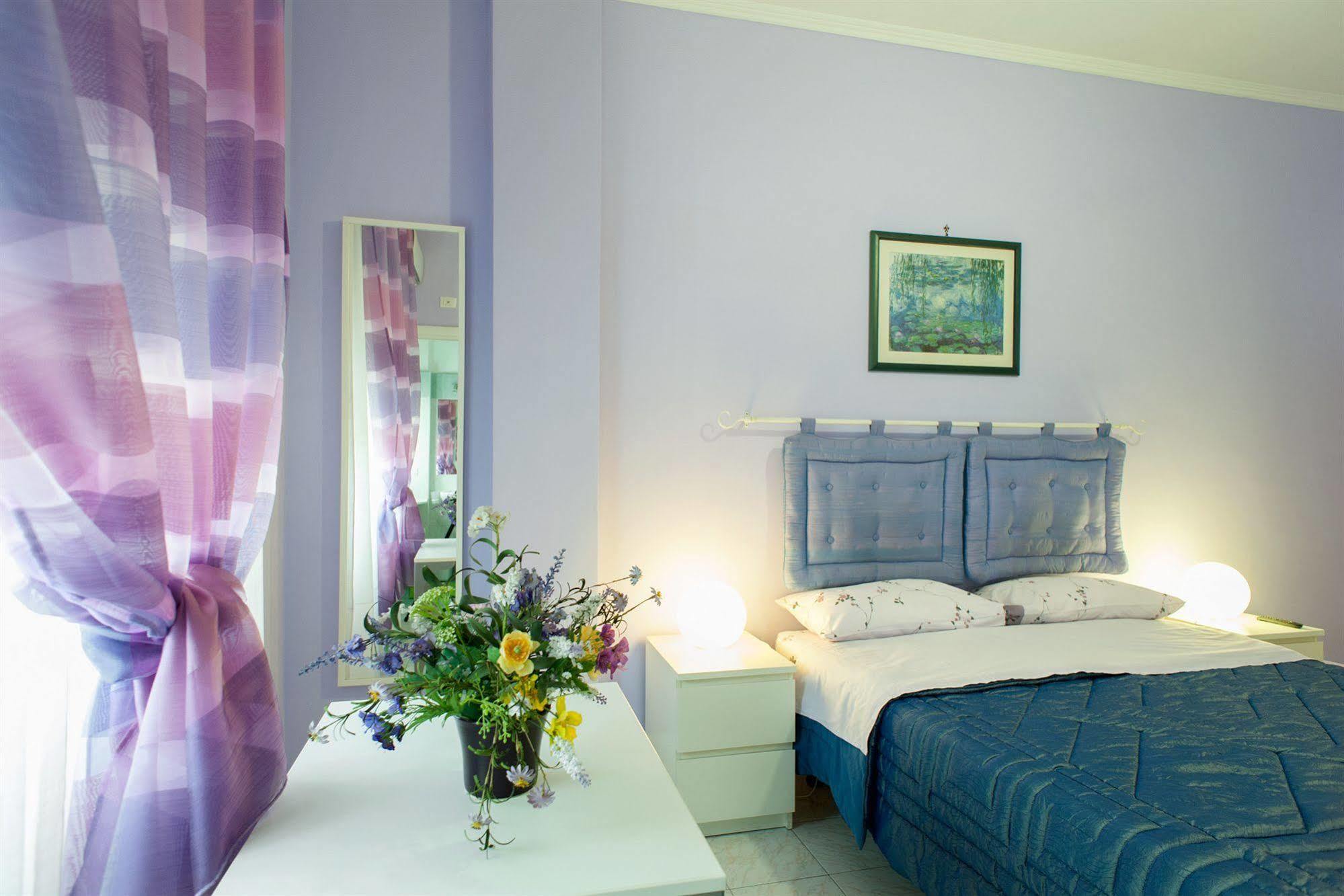 Interno 9 Hotel Rome Bagian luar foto