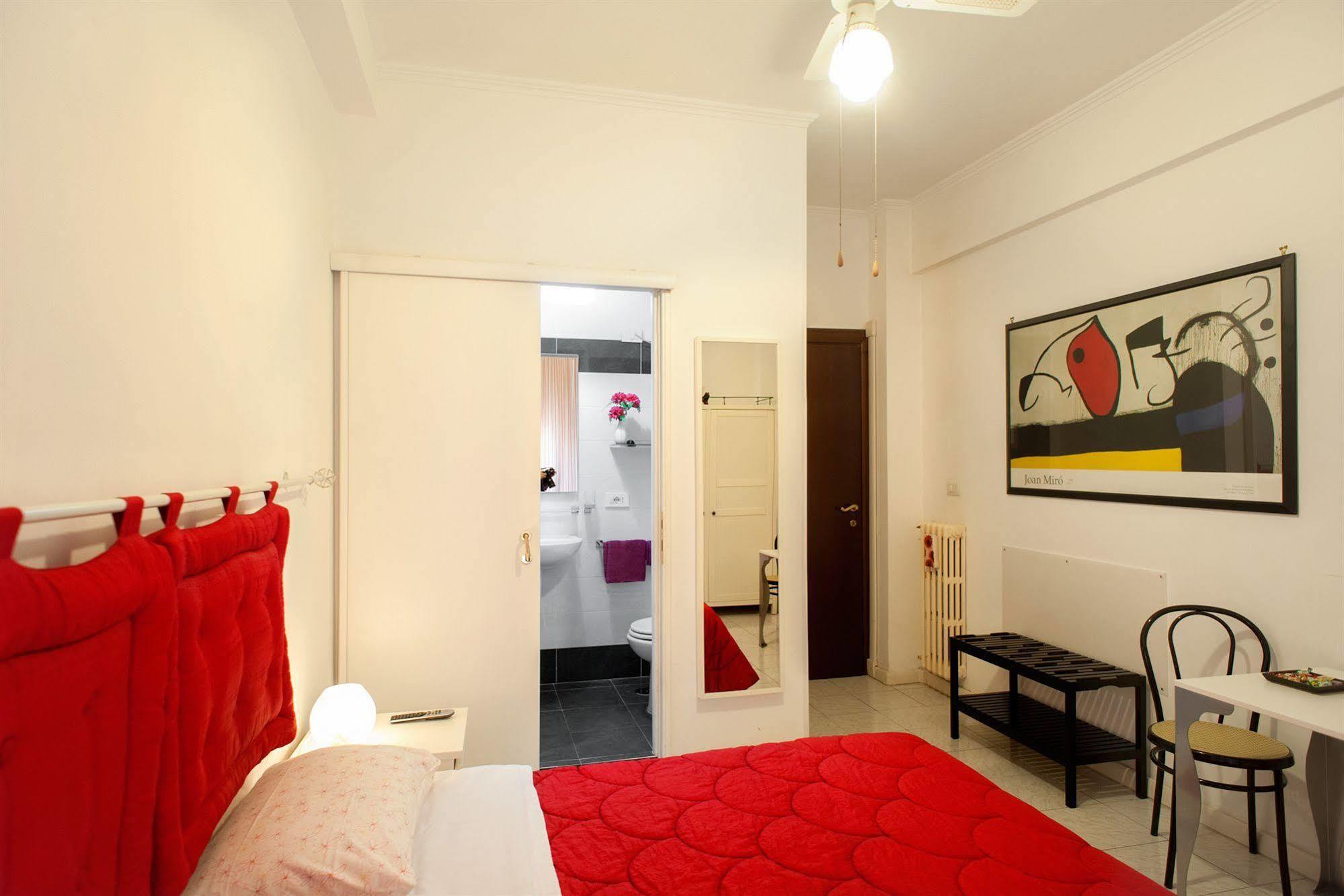 Interno 9 Hotel Rome Bagian luar foto